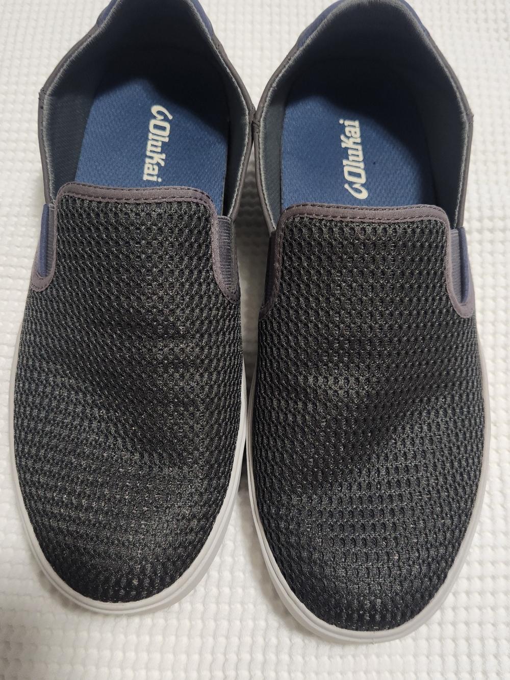 OluKai Gray Mesh Slip-On Loafers with White Sole and Gray Trim. Olukai LAE'AHI - Picture 4 of 6